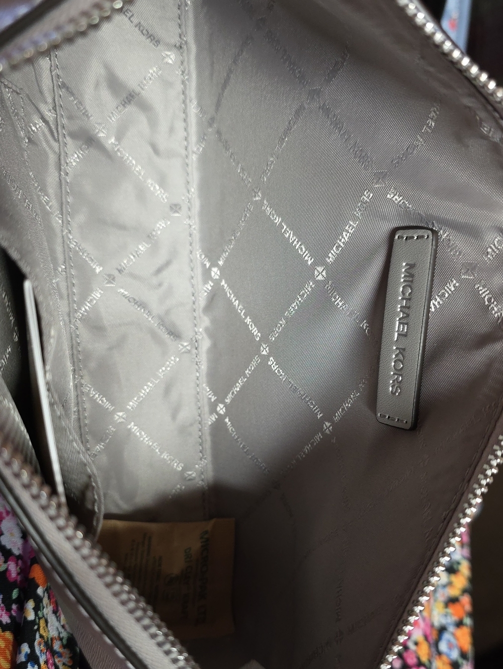 Sellers Bundle Of 7 ALL NEW 4 Michael Kors & 3 Ted Baker Over 1600$ Retail - Picture 10 of 16